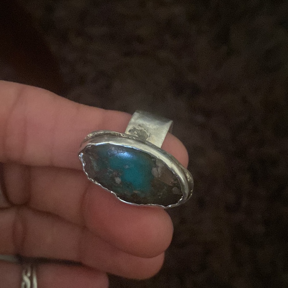 SOLD Turquoise and sterling silver ring - Picture 7 of 9